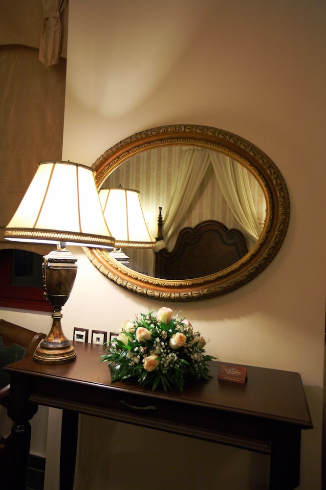 Theofilos Paradise Boutique Hotel — Hotel rooms in Lesvos Island