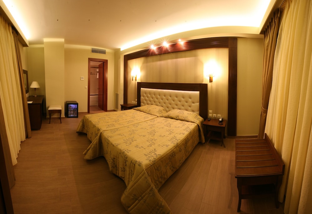 Theofilos Paradise Boutique Hotel — Hotel rooms in Lesvos Island