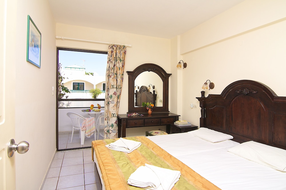 Trefon Hotel Apartments and Suites — View in Rethymnon