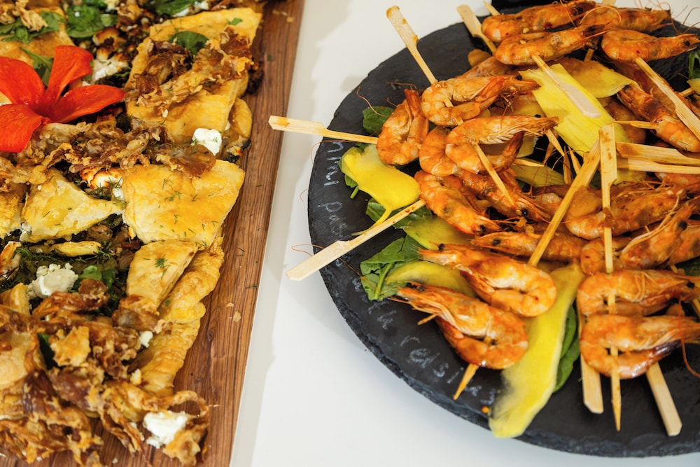 Trefon Hotel Apartments and Suites — Restaurant in Rethymnon