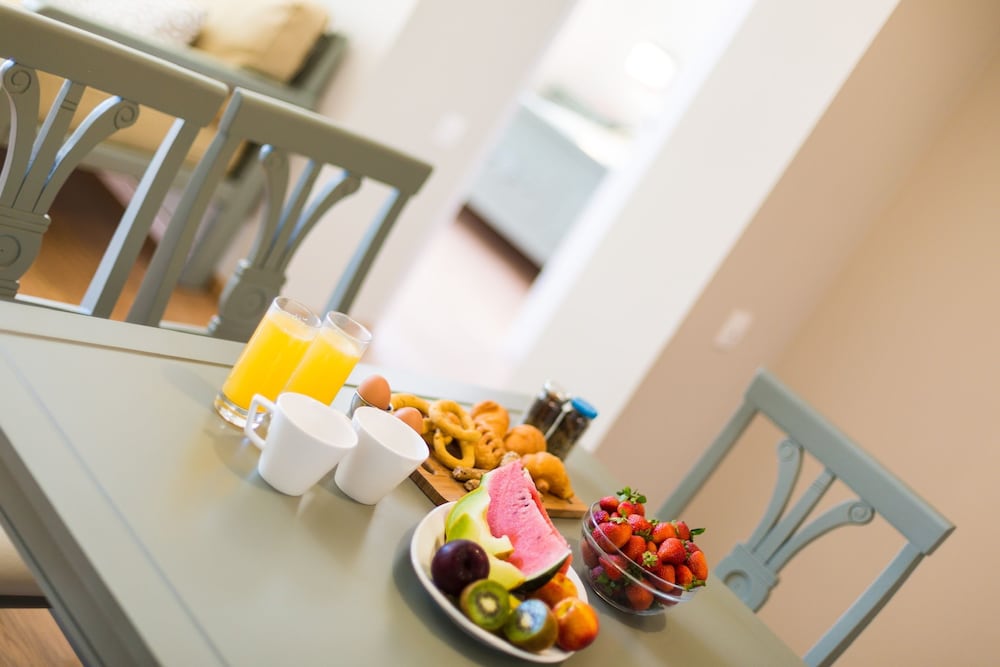 Trefon Hotel Apartments and Suites — Rooms in Rethymnon