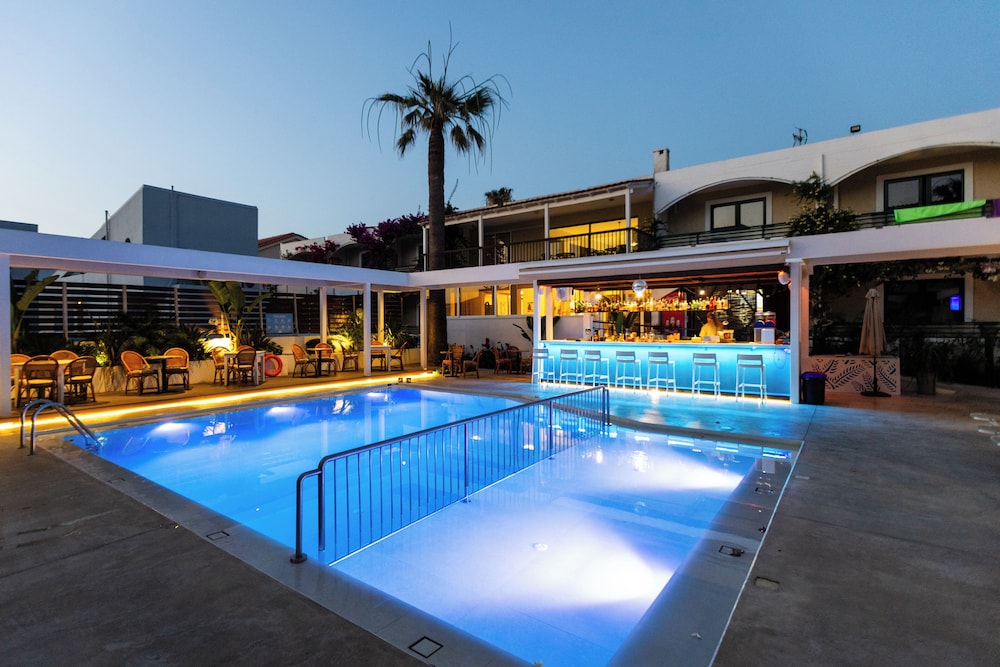. Trefon Hotel Apartments and Suites