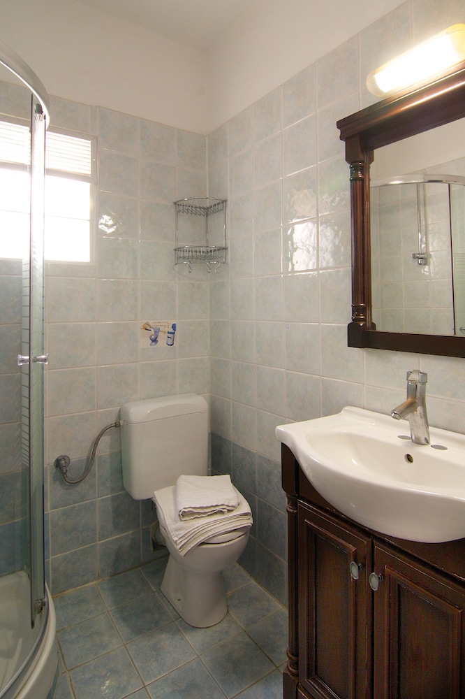 Trefon Hotel Apartments and Suites — Rooms in Rethymnon