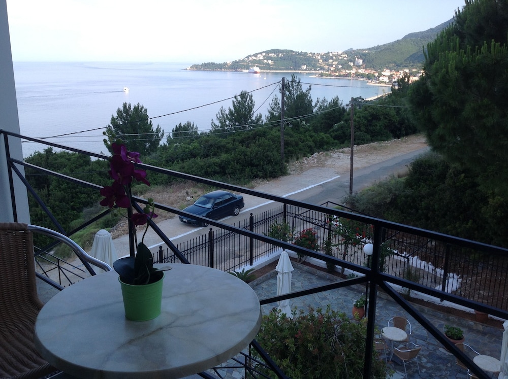 Travlos Studios — Attractions in the area in Poros, Ionian Islands