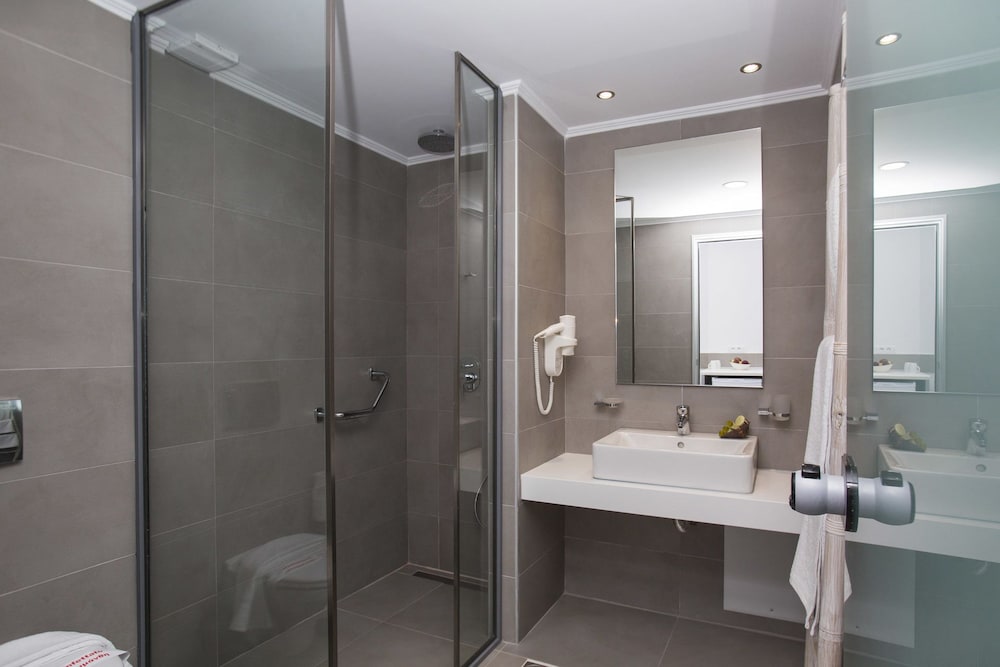 Lindos Portes Suites - Adults Only — Hotel rooms in Lindos, South Aegean