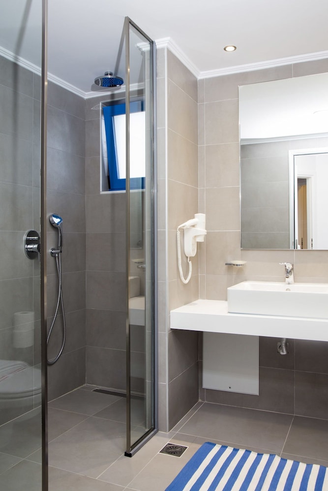 Lindos Portes Suites - Adults Only — Hotel rooms in Lindos, South Aegean