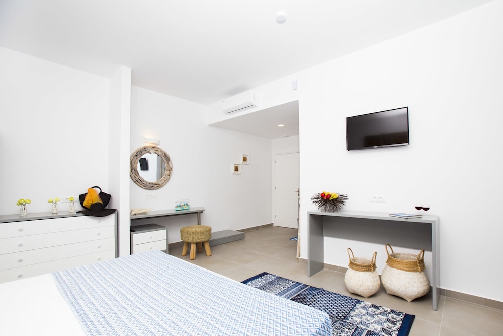 Lindos Portes Suites - Adults Only — Hotel rooms in Lindos, South Aegean