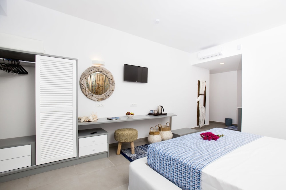 Lindos Portes Suites - Adults Only — Hotel rooms in Lindos, South Aegean