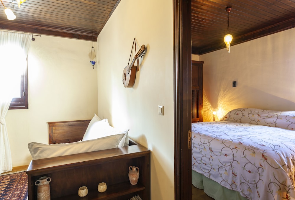 Spirit Of The Knights Boutique — Hotel rooms in Rhodes Town, South Aegean