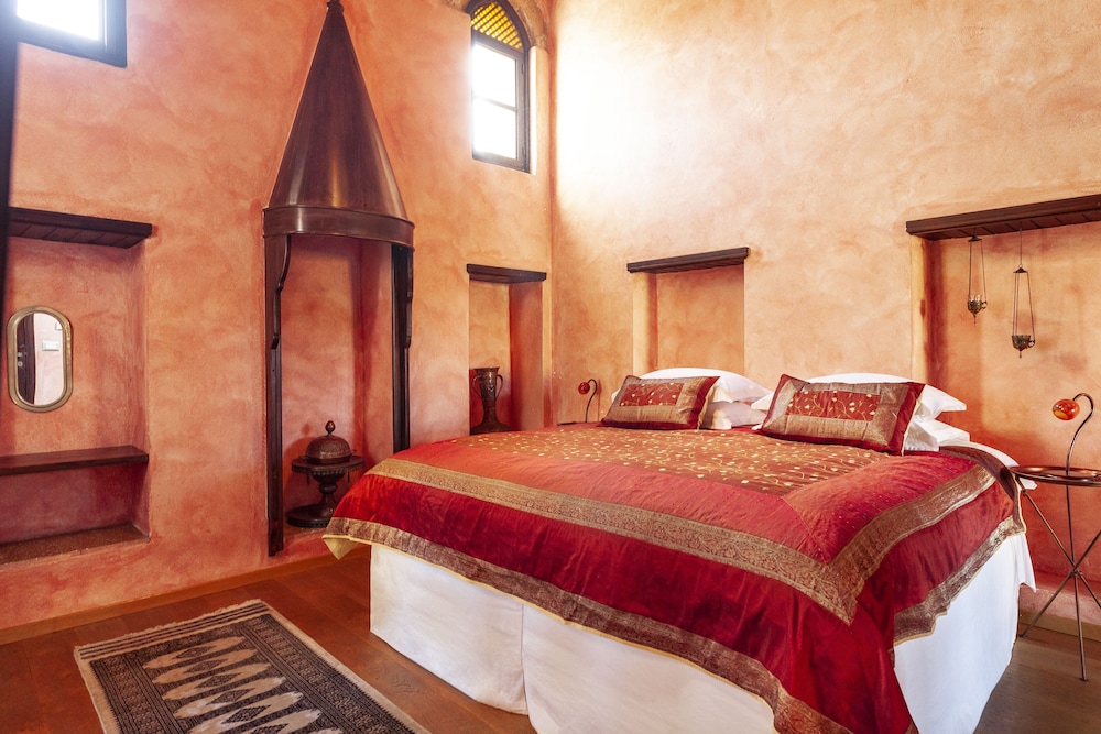Spirit Of The Knights Boutique — Hotel rooms in Rhodes Town, South Aegean