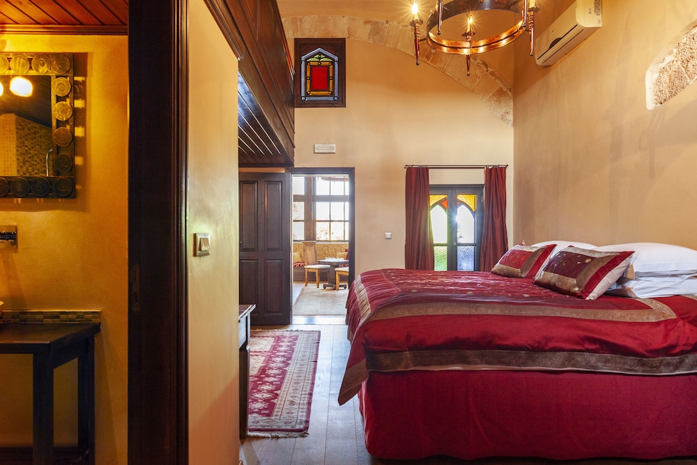 Spirit Of The Knights Boutique — Hotel rooms in Rhodes Town, South Aegean