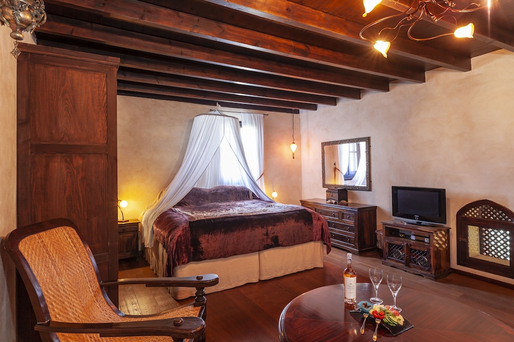 Spirit Of The Knights Boutique — Hotel rooms in Rhodes Town, South Aegean