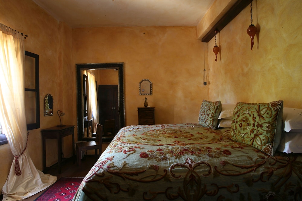 Spirit Of The Knights Boutique — Hotel rooms in Rhodes Town, South Aegean