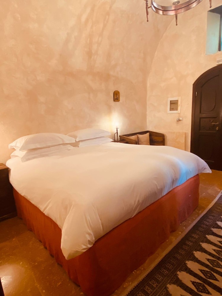 Spirit Of The Knights Boutique — Hotel rooms in Rhodes Town, South Aegean