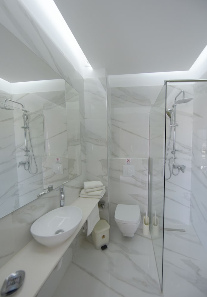 Trianta Hotel Apartments — Hotel rooms in Ialyssos, South Aegean
