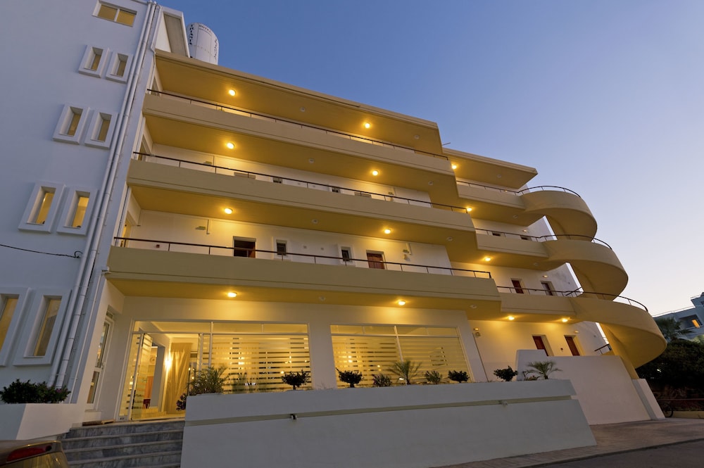 Trianta Hotel Apartments — Hotel building in Ialyssos, South Aegean