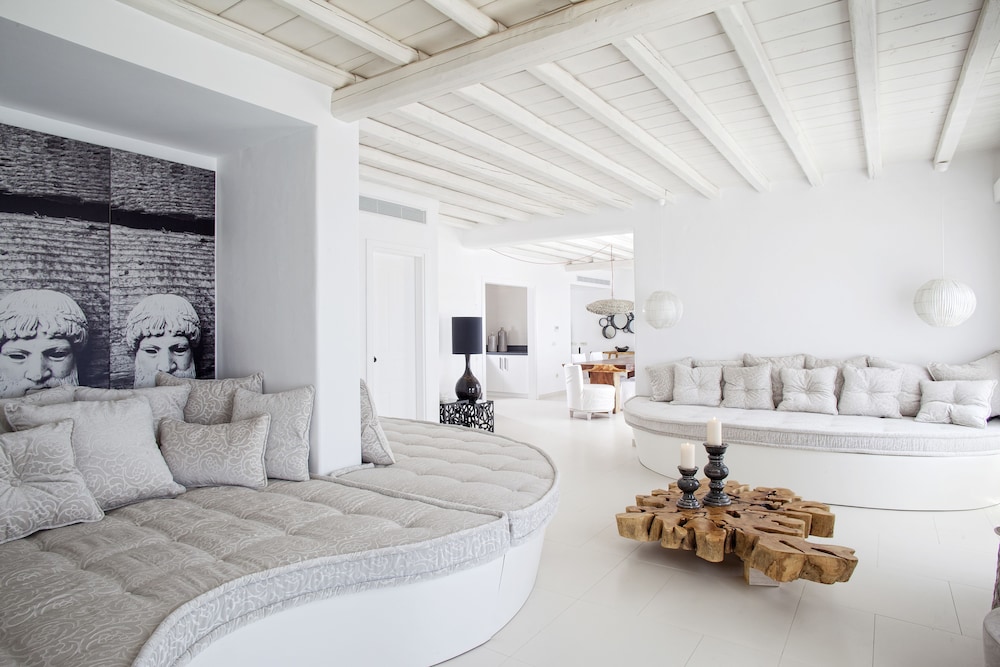 Myconian Villa Collection - Preferred Hotels & Resorts — Hotel rooms in Elia, South Aegean