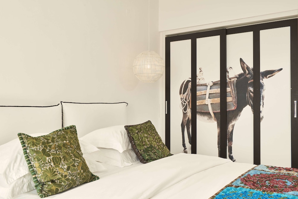 Myconian Villa Collection - Preferred Hotels & Resorts — Hotel rooms in Elia, South Aegean