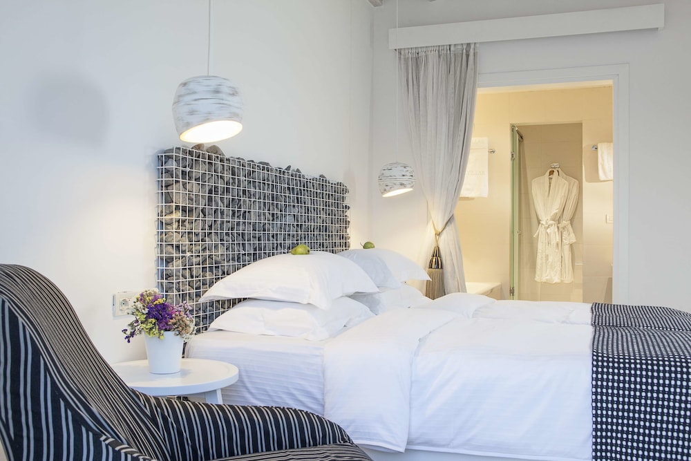 Myconian Villa Collection - Preferred Hotels & Resorts — Hotel rooms in Elia, South Aegean
