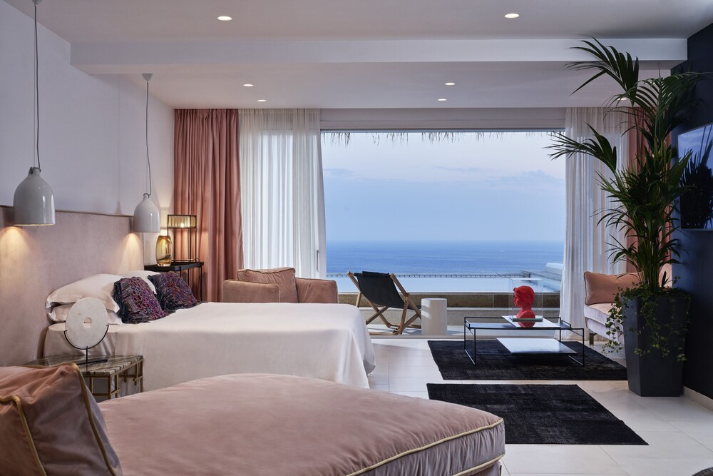 Myconian Villa Collection - Preferred Hotels & Resorts — Hotel rooms in Elia, South Aegean