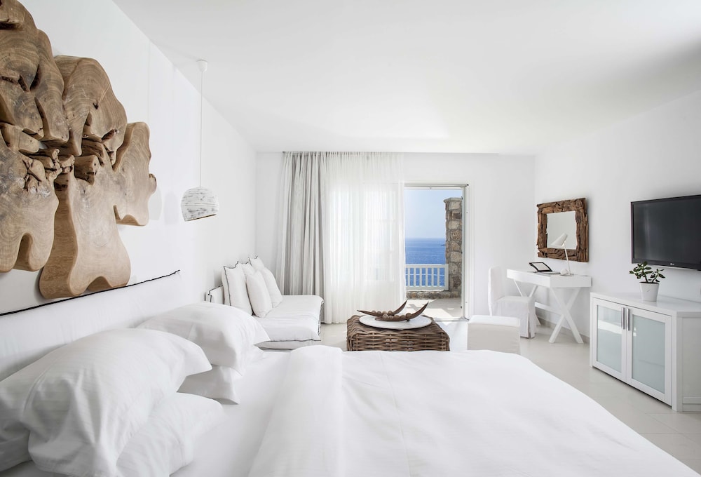 Myconian Villa Collection - Preferred Hotels & Resorts — Hotel rooms in Elia, South Aegean