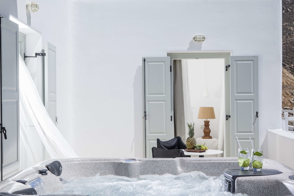 Myconian Villa Collection - Preferred Hotels & Resorts — Spa in Elia, South Aegean