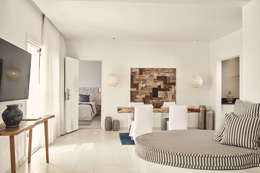 Myconian Villa Collection - Preferred Hotels & Resorts — Hotel rooms in Elia, South Aegean