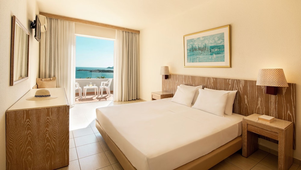 Mitsis Bali Paradise — Hotel rooms in Bali