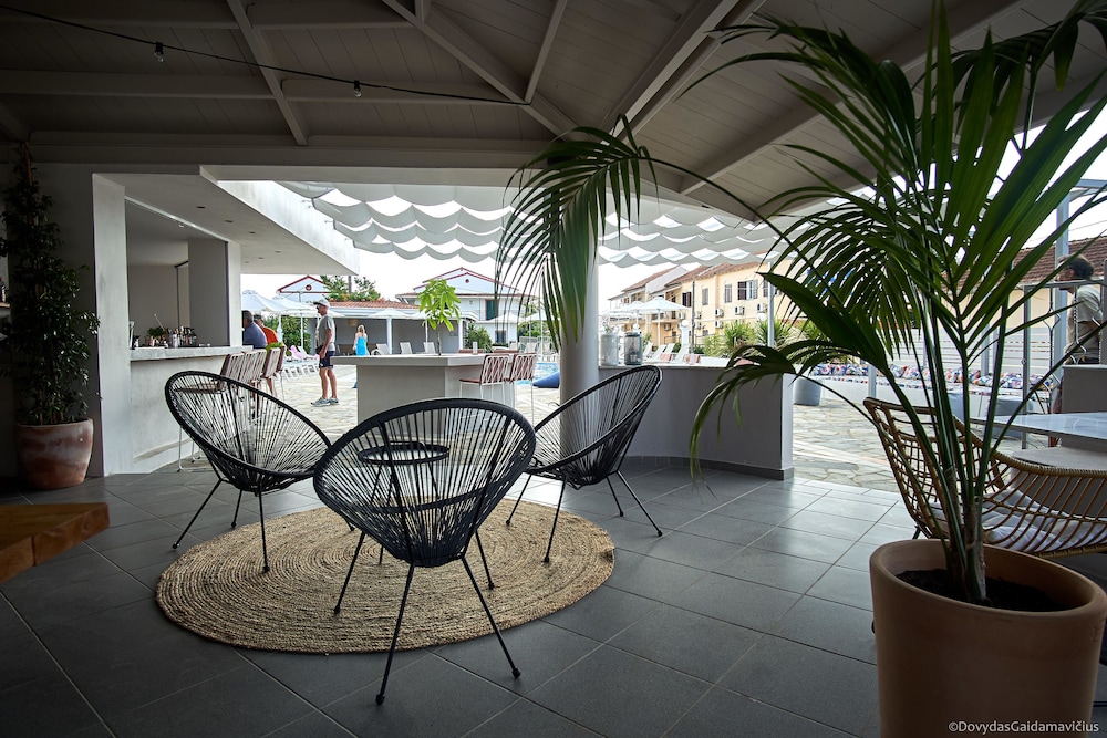 Fardini Seaside Hotel — Hotel rooms in Lefkimmi (Corfu), Ionian Islands