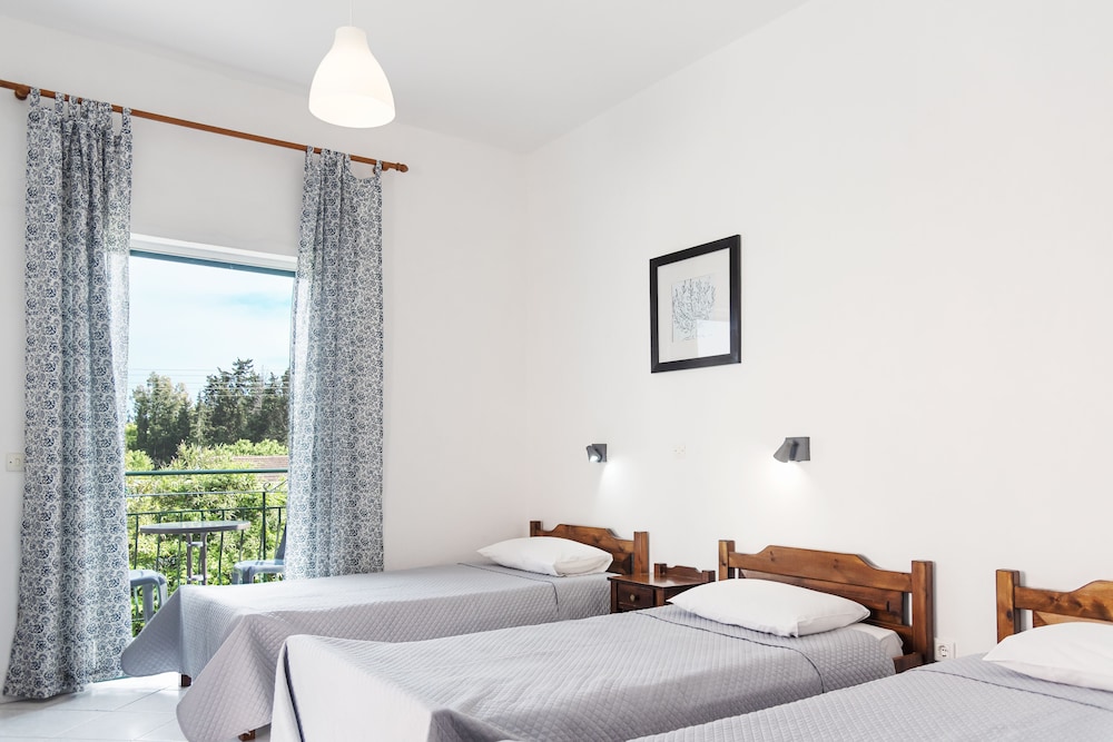Fardini Seaside Hotel — Hotel rooms in Lefkimmi (Corfu), Ionian Islands