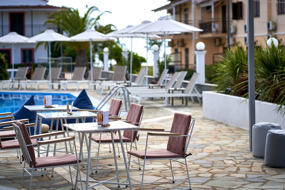 Fardini Seaside Hotel — Restaurant & bars in Lefkimmi (Corfu), Ionian Islands