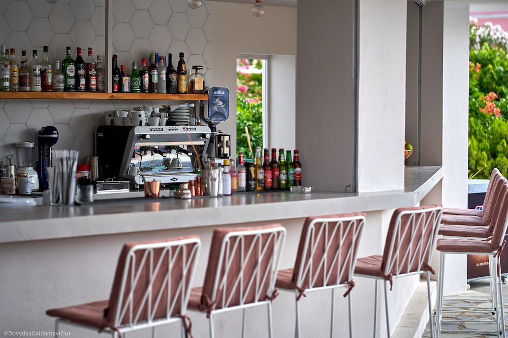 Fardini Seaside Hotel — Restaurant & bars in Lefkimmi (Corfu), Ionian Islands