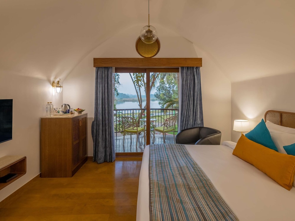 Mercure Goa Devaaya Resort - An Accor Hotels Brand — Hotel rooms in Divar Island, Goa