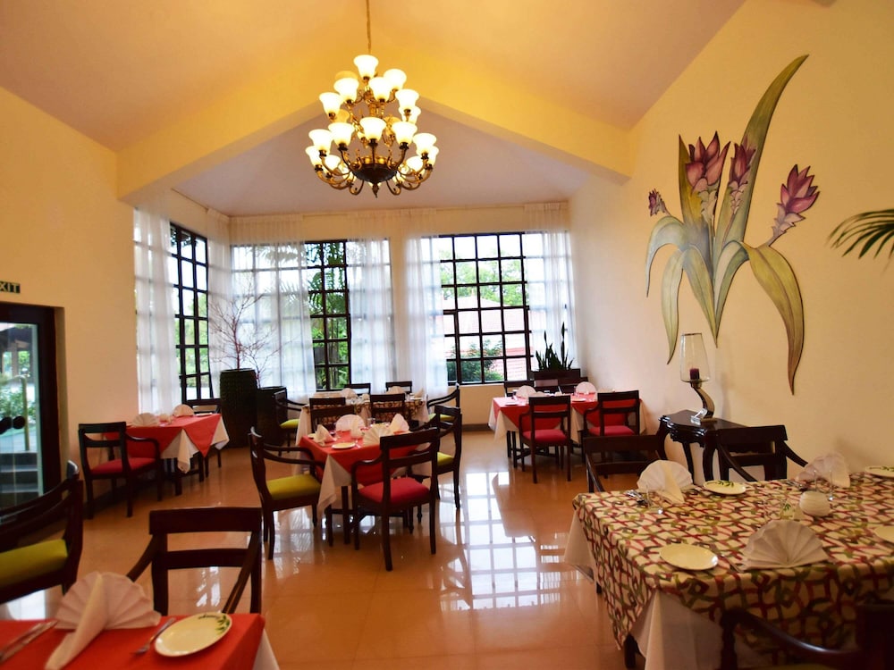 Mercure Goa Devaaya Resort - An Accor Hotels Brand — Restaurant & bars in Divar Island, Goa