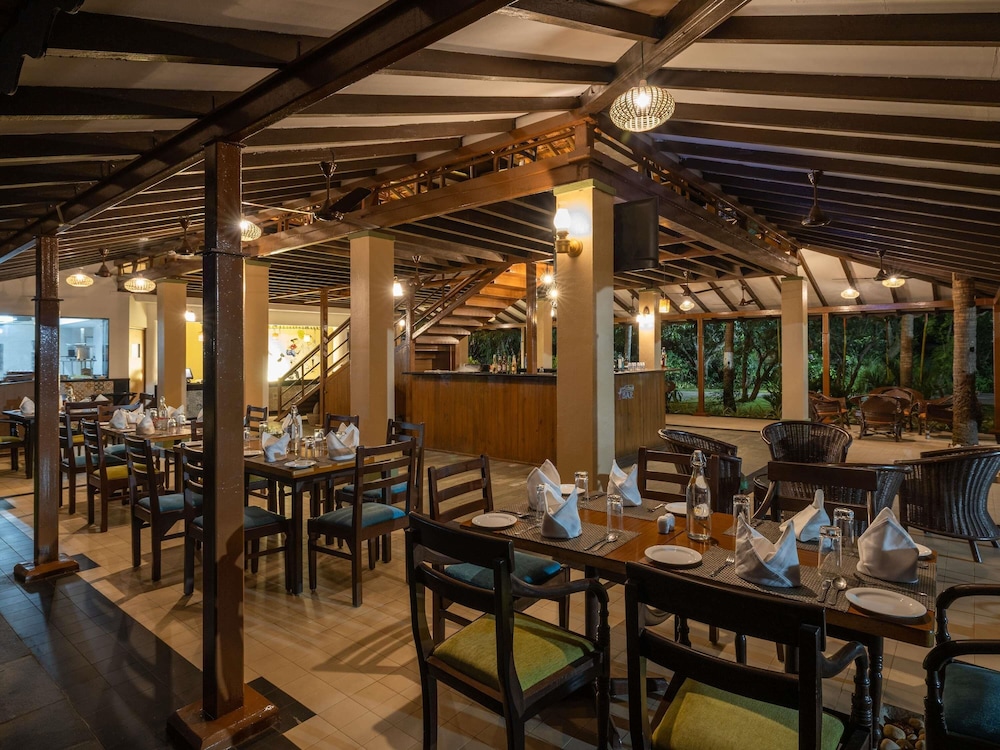 Mercure Goa Devaaya Resort - An Accor Hotels Brand — Restaurant & bars in Divar Island, Goa