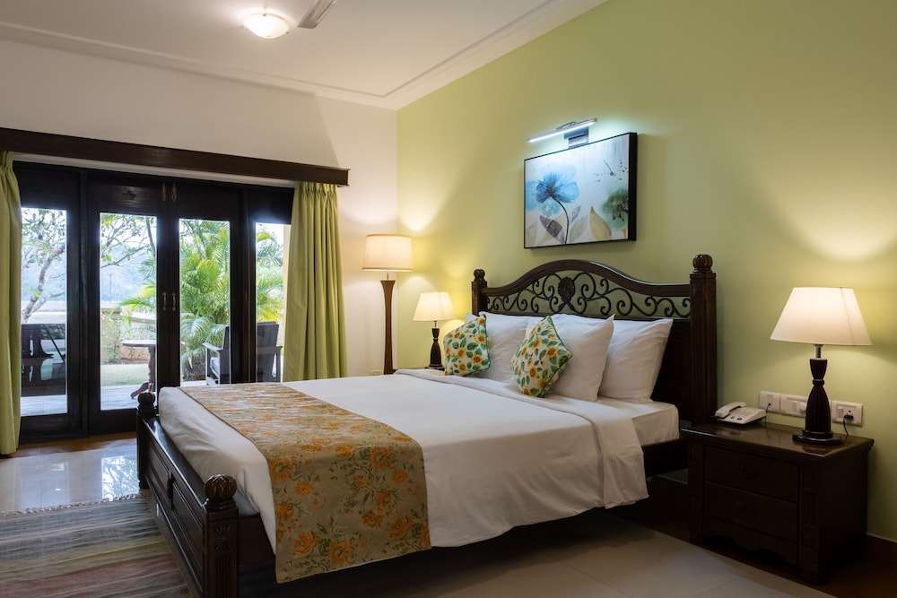 Mercure Goa Devaaya Resort - An Accor Hotels Brand — Hotel rooms in Divar Island, Goa