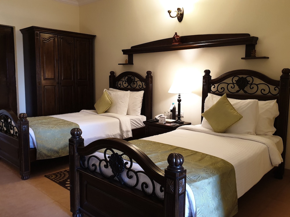 Mercure Goa Devaaya Resort - An Accor Hotels Brand — Hotel rooms in Divar Island, Goa