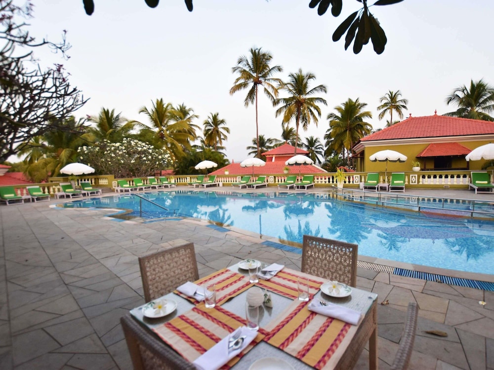 Mercure Goa Devaaya Resort - An Accor Hotels Brand — Swimming pool in Divar Island, Goa