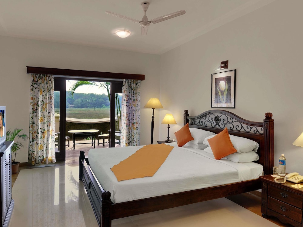 Mercure Goa Devaaya Resort - An Accor Hotels Brand — Hotel rooms in Divar Island, Goa