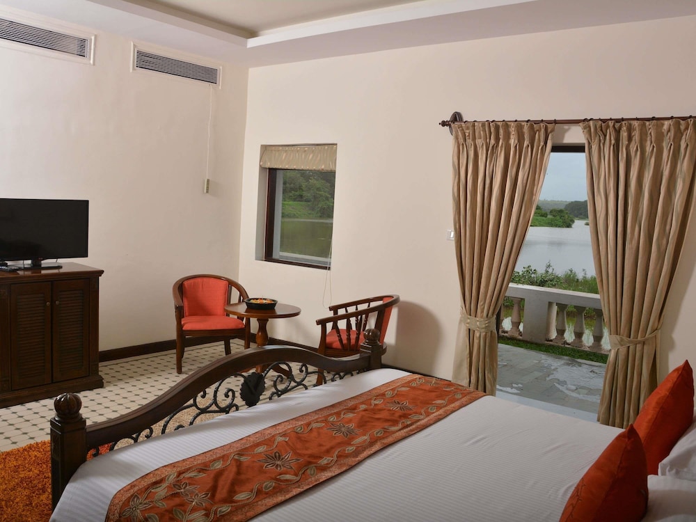Mercure Goa Devaaya Resort - An Accor Hotels Brand — Hotel rooms in Divar Island, Goa