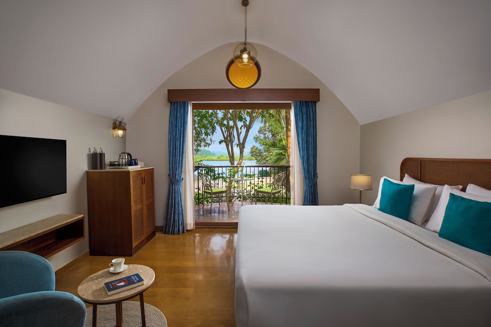 Mercure Goa Devaaya Resort - An Accor Hotels Brand — Hotel rooms in Divar Island, Goa
