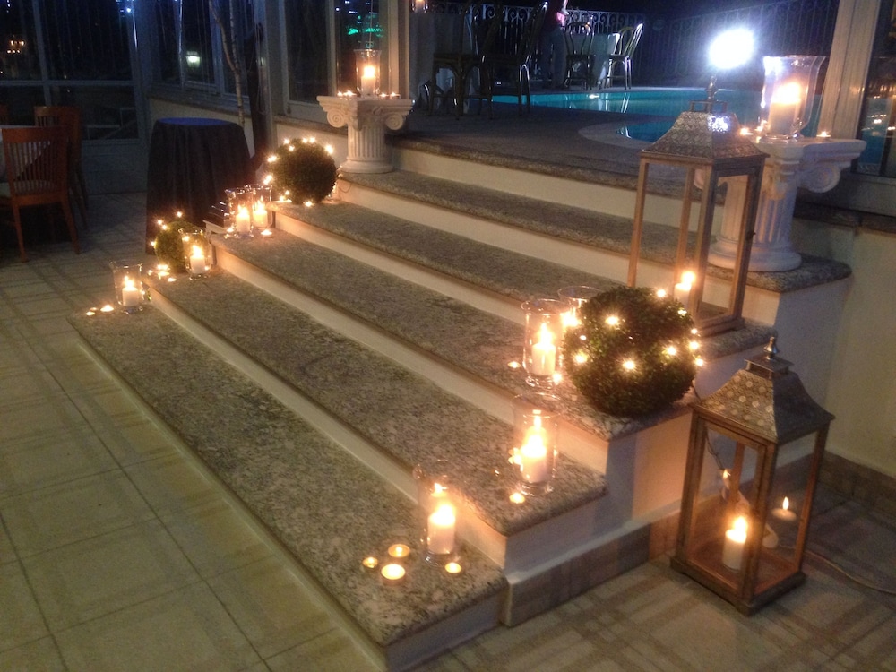 Hotel Lario — Hotel building in Mezzegra, Lombardy