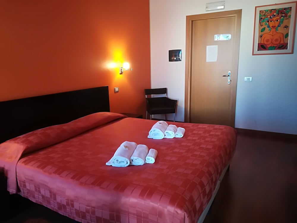 Hotel I Colori — Hotel rooms in Sant'Antioco, Sardinia