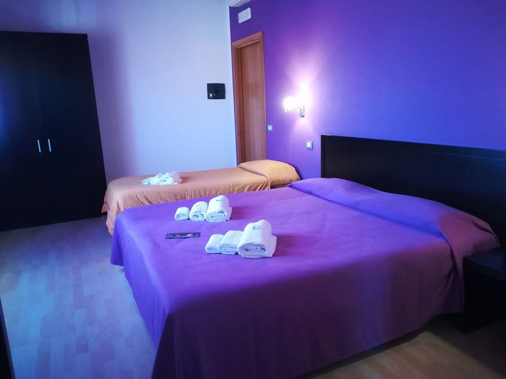 Hotel I Colori — Hotel rooms in Sant'Antioco, Sardinia