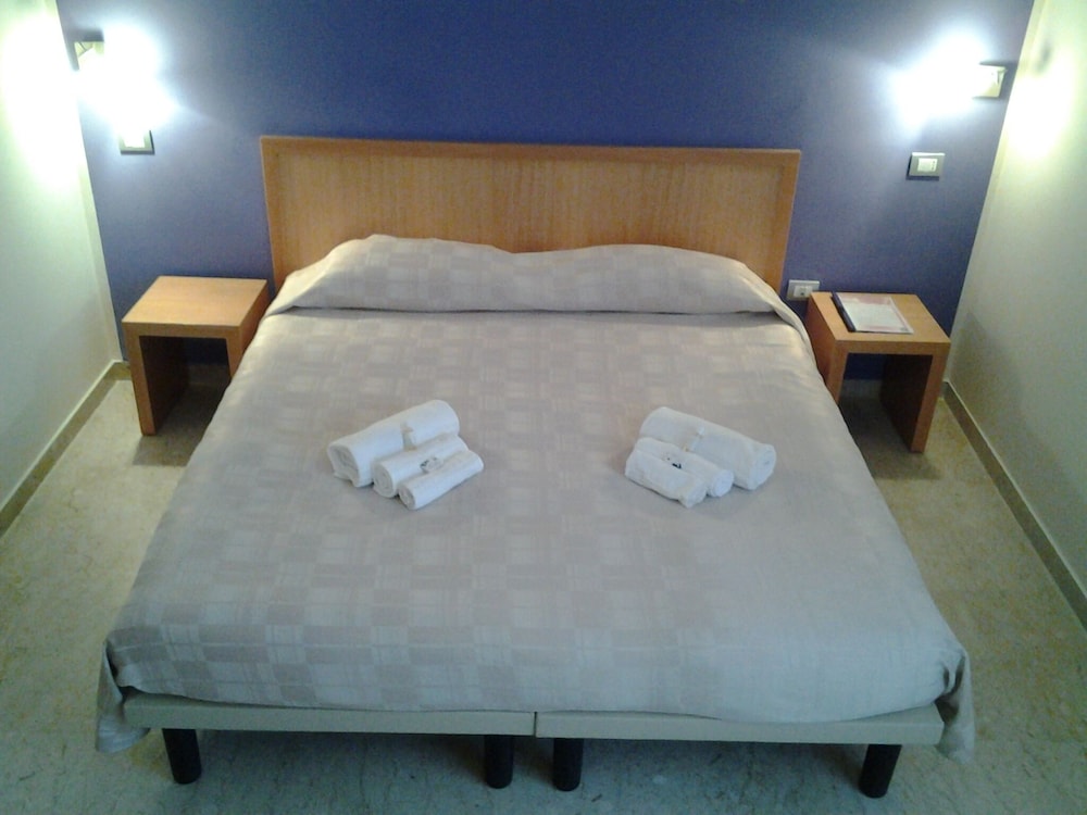 Hotel I Colori — Hotel rooms in Sant'Antioco, Sardinia