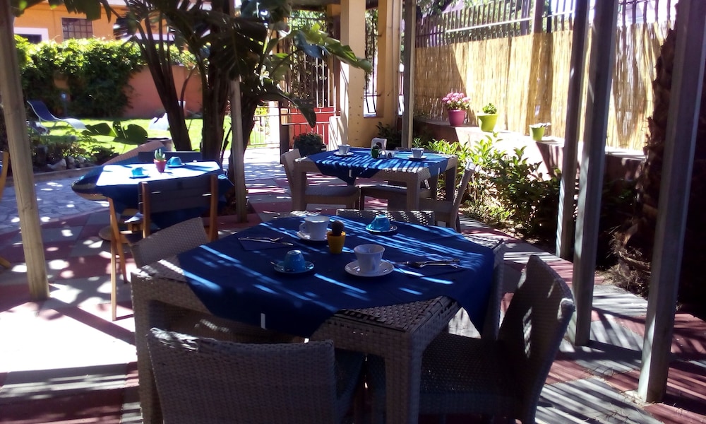 Hotel I Colori — Restaurant & bars in Sant'Antioco, Sardinia
