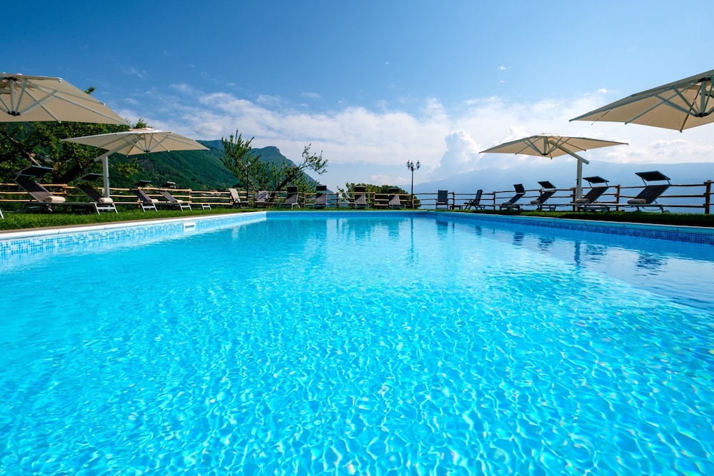Boutique Hotel Villa Sostaga - zdjęcie 4