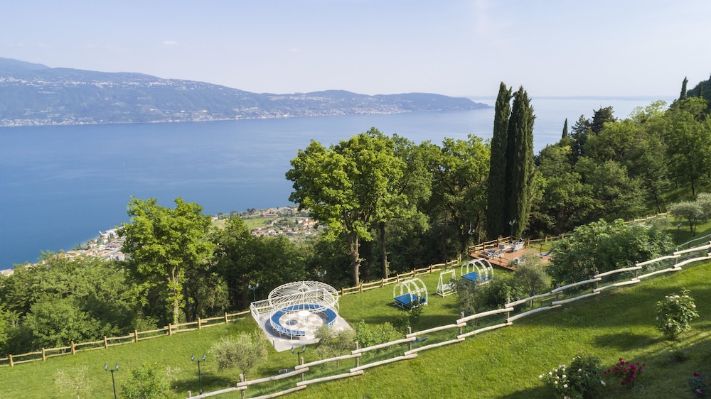 Boutique Hotel Villa Sostaga — Attractions in the area in Gargnano, Lombardy