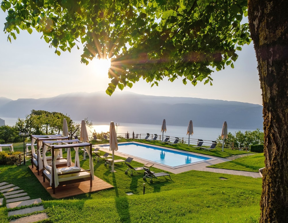 Boutique Hotel Villa Sostaga - zdjęcie 2