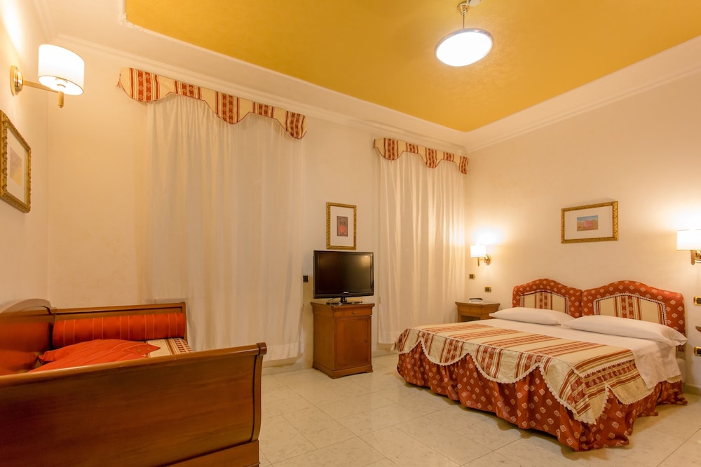 Mariano IV Palace Hotel - zdjęcie 4
